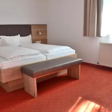 Kroner Apartament *