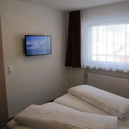 Kroner Apartament *